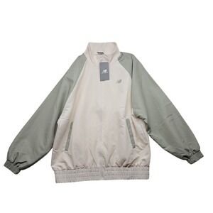 NWT New Balance Graphic Woven Jacket Women's Medium Cream Green Water Defy